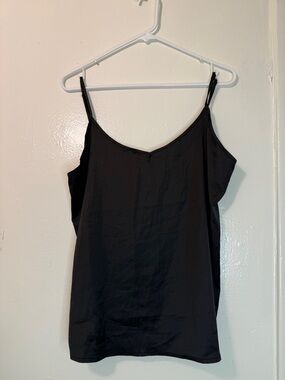 JACWERA Black Satin V-Neck Cami Tank Top – NWT – Size L